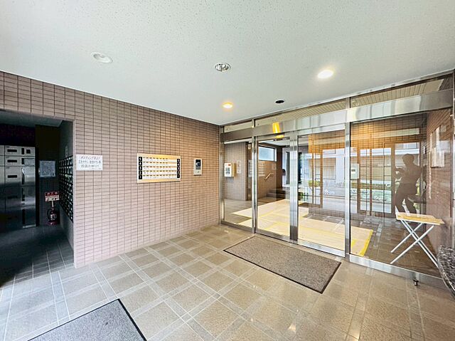 エントランス ファミール聖蹟桜ヶ丘グランデージ 1階/-