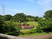 王禅寺ふるさと公園　距離約450m