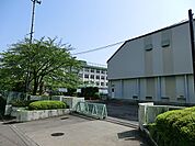 八王子市立柏木小学校まで約900m