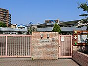綾南幼稚園　距離約500m