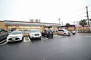 セブンイレブン　横浜奈良北団地店　距離約650m