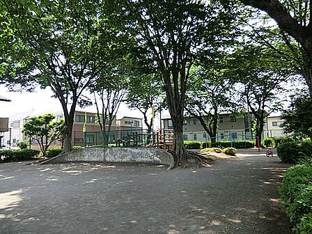 西府町公園 距離約900m