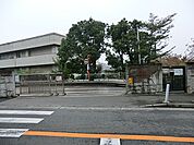 横浜市立松本中学校　距離約850