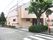 東洋英和女学院大学付属かえで幼稚園　距離約800m