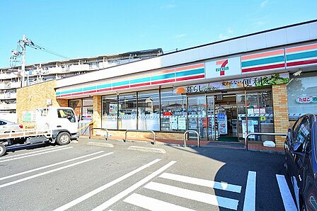 セブンイレブン 原町田店まで約150m