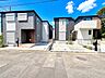 外観：新築風の二戸建て住宅の外観、駐車スペースあり