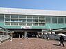周辺：小田急多摩線・京王相模原線「京王多摩センター」「小田急多摩センター」駅まで約560m