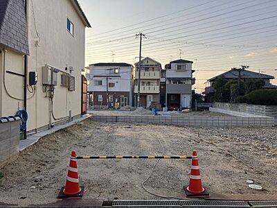 外観:現地土地写真です。更地の為、解体費はかかりません。 外観:現地土地写真です。更地の為、解体費はかかりません。