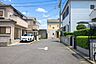 その他：前面道路は6ｍございますので、お車の苦手なお客様でもご安心頂けます。※AI編集にて加工しております。