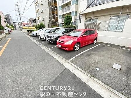 駐車場になります。