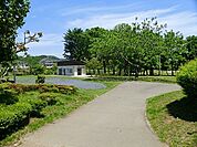 小田野中央公園まで1467m