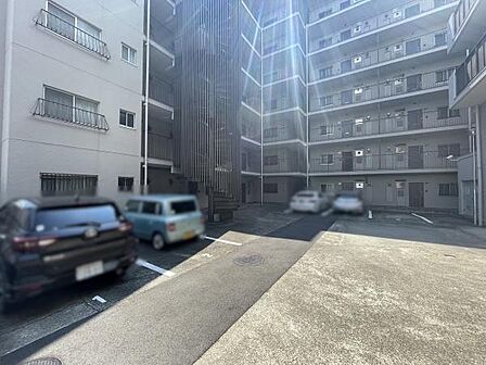 敷地内駐車場です!