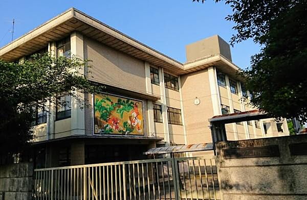 周辺を拡大表示