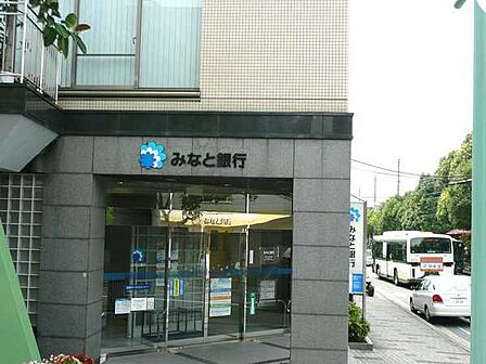 みなと銀行神戸北町支店まで898m