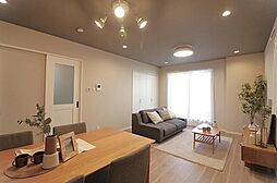 大阪市東成区大今里南5丁目　中古戸建 4LDKのリビング/ダイニング