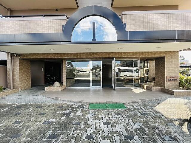 エントランス ヴェルビュ橿原神宮前 2階/-