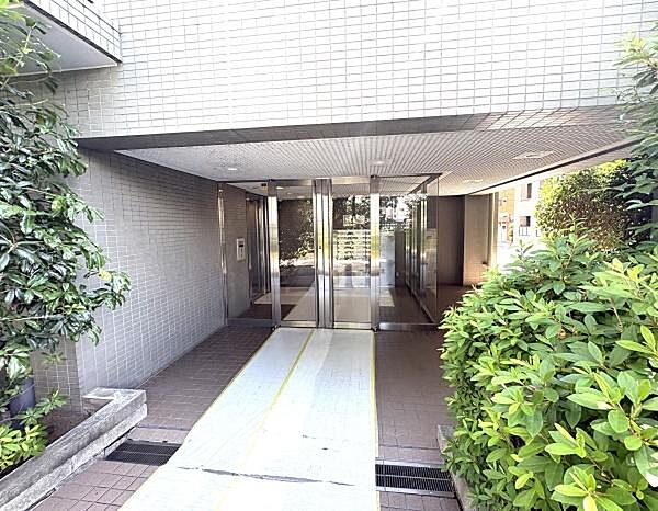 エントランスを拡大表示