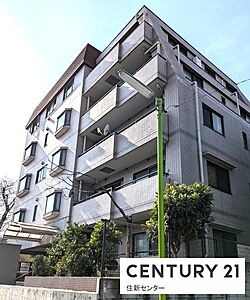外観：鉄筋コンクリート造5階建て1階部分　京王線「代田橋」駅徒歩3分と利便性の高い立地！
