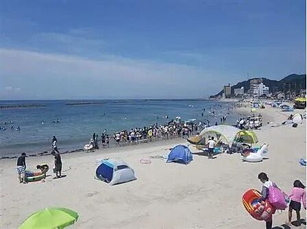 山海海水浴場まで2016m