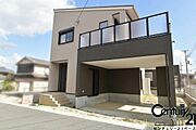 ■現地撮影写真■こちらは2号棟です！■耐震等級3＋制振装置ＴＲＣダンパーで地震に強い安心の邸宅！お気軽にお問い合わせ下さい！