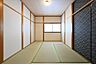 和室：■現地撮影写真■ほっこり落ち着ける和室！客間としてもご利用いただけます！