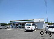 ファミリーマート近鉄九条駅前店まで500m