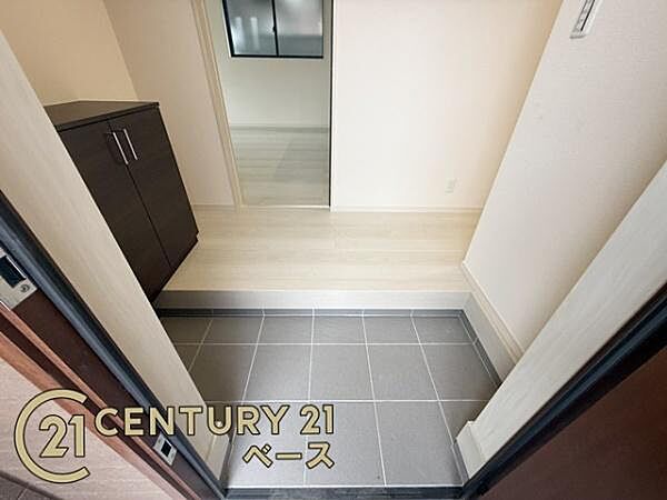 玄関を拡大表示