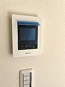■ＴＶモニター付きインターホンで防犯対策もバッチリ！来客も一目でわかり安心です！■