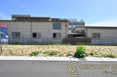 外観:■現地撮影写真■土地面積約43坪と開放的!お気軽にお問い合わせください! 外観:■現地撮影写真■土地面積約43坪と開放的!お気軽にお問い合わせください!