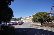南山中学校まで2200m、南山中学校まで2200m(徒歩約28分)