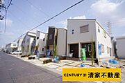 小・中学校が近くお子様の通学も安心！(2021年04月撮影)