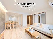 自慢したくなるリビング！形も良く家具の配置にも困りません。