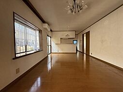 彦根市中薮町　中古戸建 3LDKのリビング/ダイニング