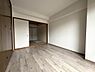 洋室：リビングと繋がるお部屋で広々お使いいただけます