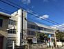 周辺：彦根市立城東小学校まで907m