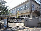 泉南市立信達小学校まで1760m