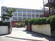泉南市立信達中学校まで2847m