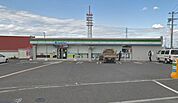 ファミリーマート岸和田流木東店まで484m