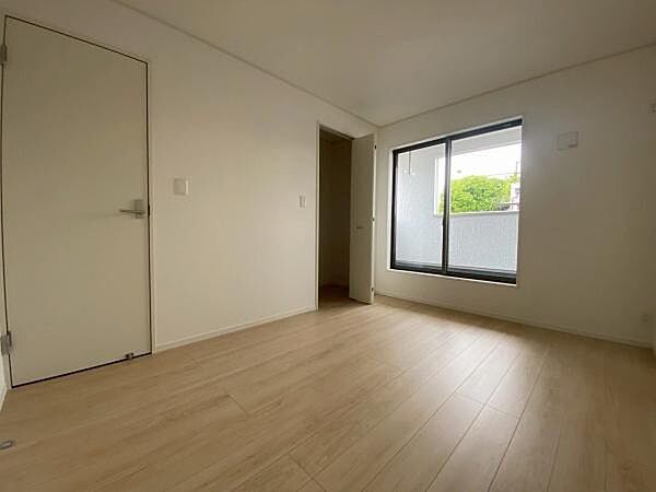 洋室を拡大表示