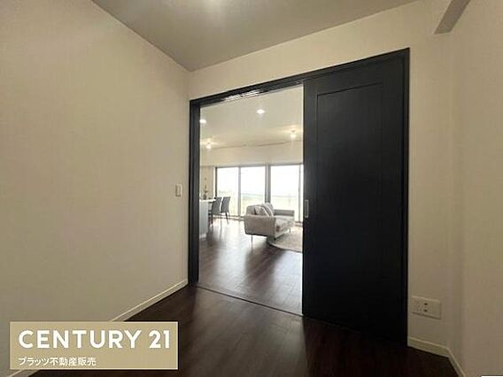 リビングと隣接...