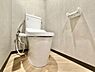 トイレ：節水型でエコなトイレには、今では当たり前のウォシュレット付き。便座を温める機能付き！