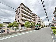 南海泉北線「深井」駅が徒歩2分。通勤にも外出にもアクセス良好。家族でおでかけすることも増えそうですね♪