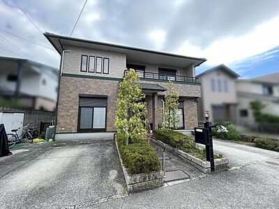 外観：南海本線「諏訪ノ森」駅が徒歩6分。通勤にも外出にもアクセス良好。