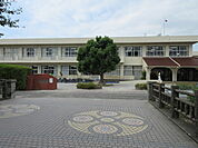 長浜市立長浜北小学校まで261m
