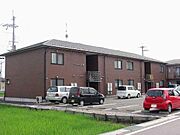 鉄筋コンクリート造で窓は内窓外窓の2枚サッシです。外の騒音や外気を通さないので静かで快適にお過ごしいただけるお部屋です。