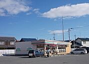 セブンイレブン長浜平方町店まで708m