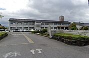 長浜市立高月小学校まで1131m