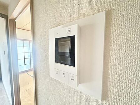 充実した周辺環境に2LDKのリノベ物件が登場!ちょうどいい快適な住まいに生まれ変わります。リフォーム完了時期:令和8年11月(写真はリフォーム前)