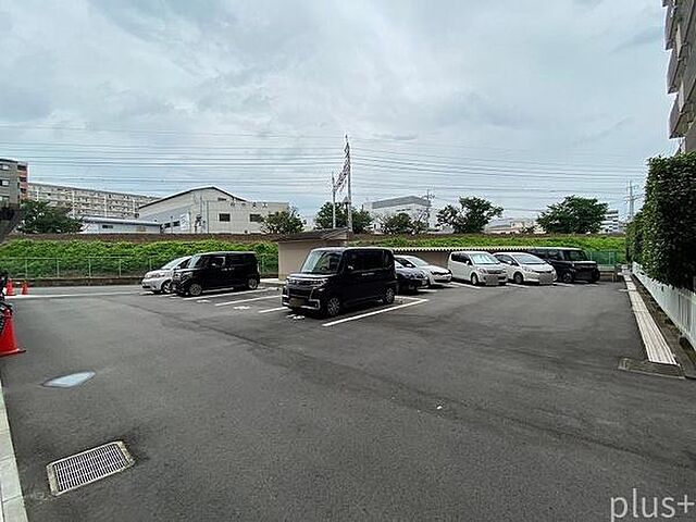 駐車場 西京極ハイツ 3階/-