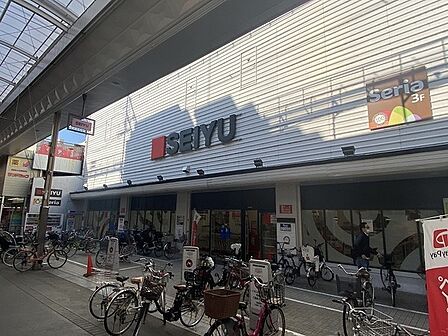 西友三条店まで846m